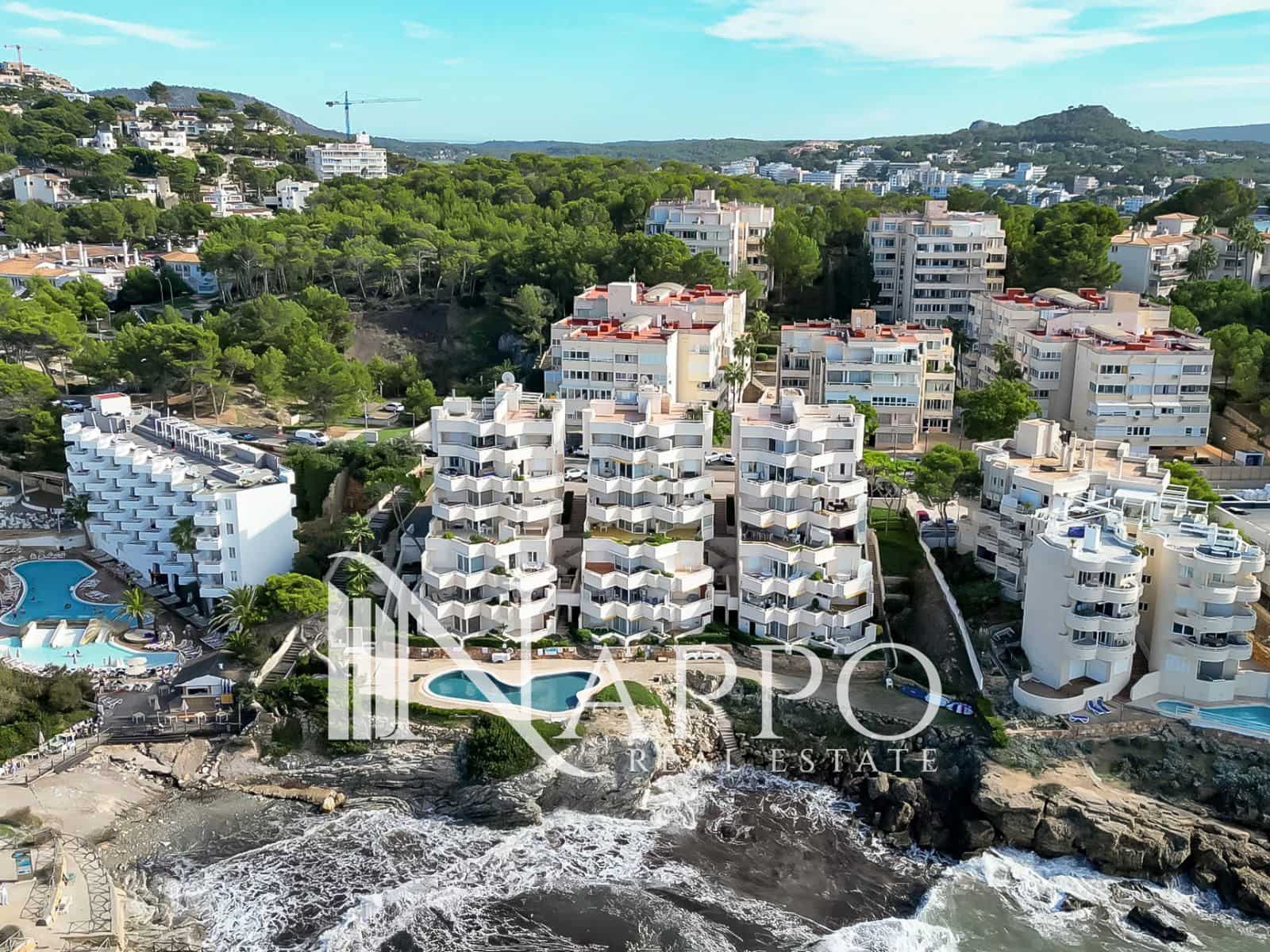 2 bedroom Flat for rent in Calvia with pool garage - € 1,600 (Ref: 9348463)