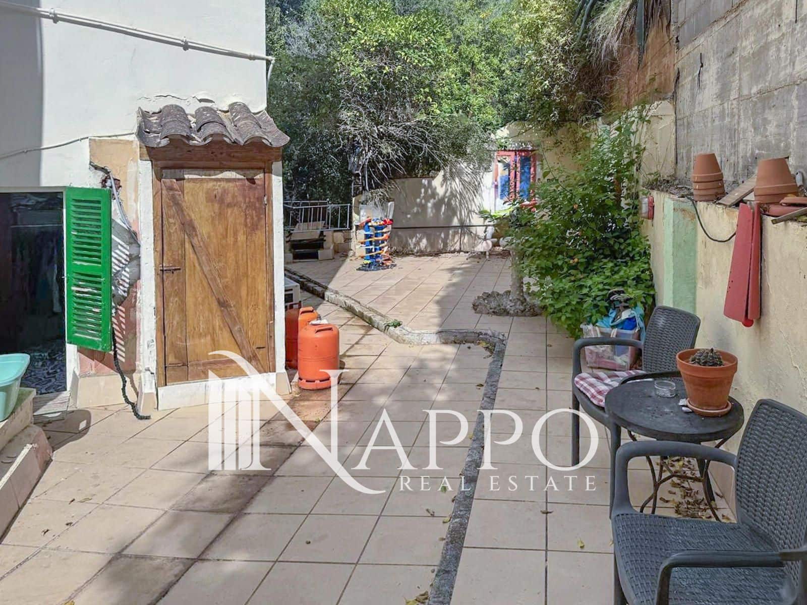 2 soverom Leilighet til salgs i Cala Mayor med svømmebasseng - € 299 000 (Ref: 9352145)