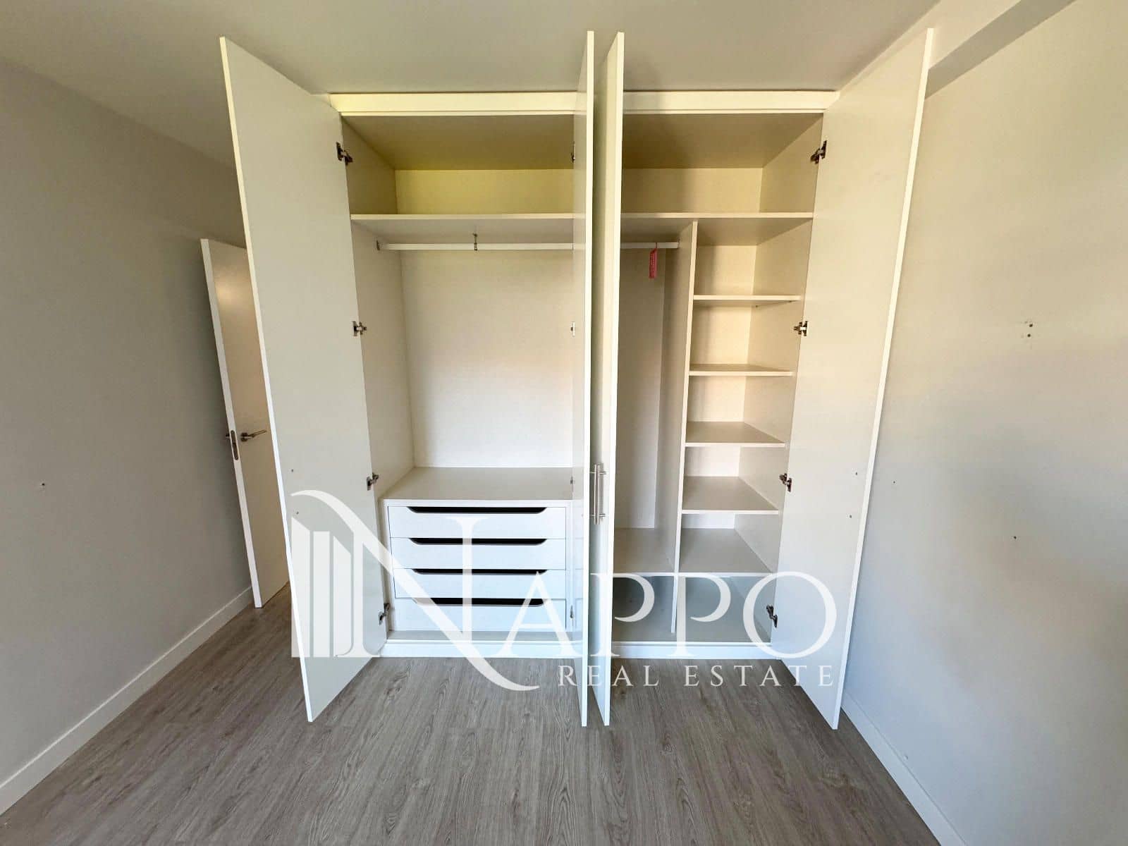 4 bedroom Flat for rent in Madrid city - € 2,500 (Ref: 9357022)