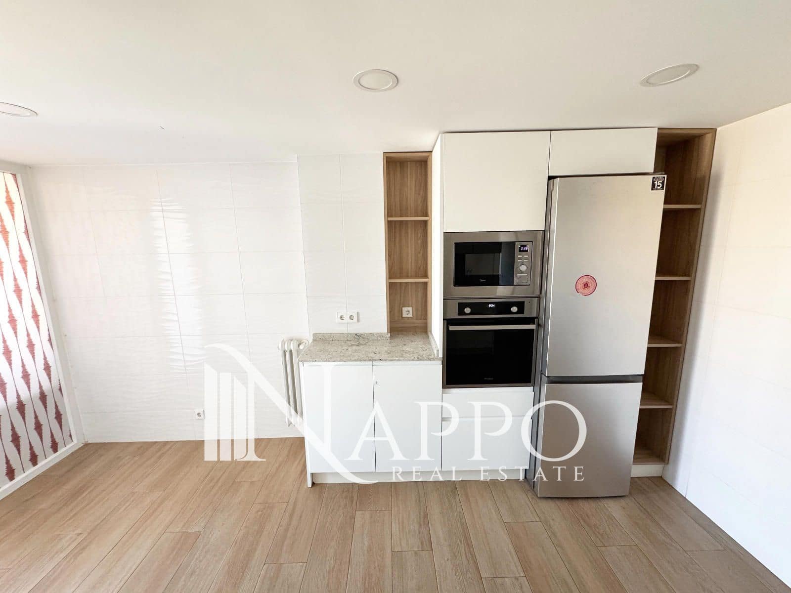 4 bedroom Flat for rent in Madrid city - € 2,500 (Ref: 9357022)