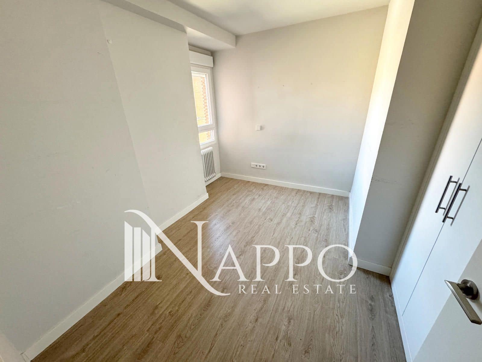 4 bedroom Flat for rent in Madrid city - € 2,500 (Ref: 9357022)