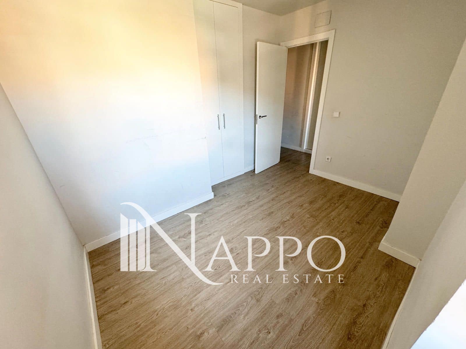 4 bedroom Flat for rent in Madrid city - € 2,500 (Ref: 9357022)