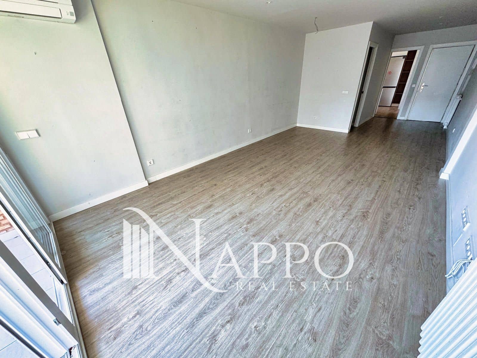4 bedroom Flat for rent in Madrid city - € 2,500 (Ref: 9357022)