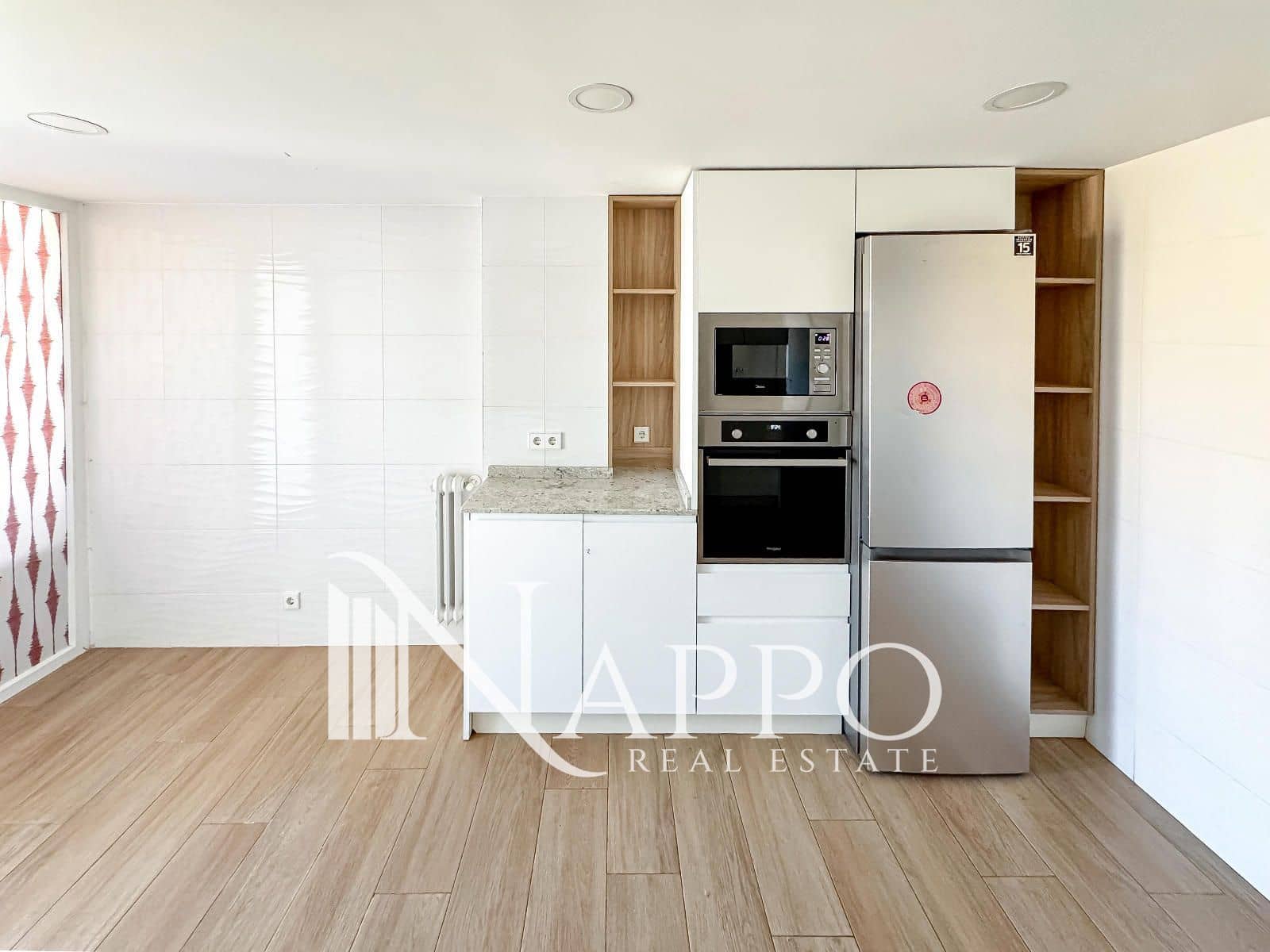 4 bedroom Flat for rent in Madrid city - € 2,500 (Ref: 9357022)