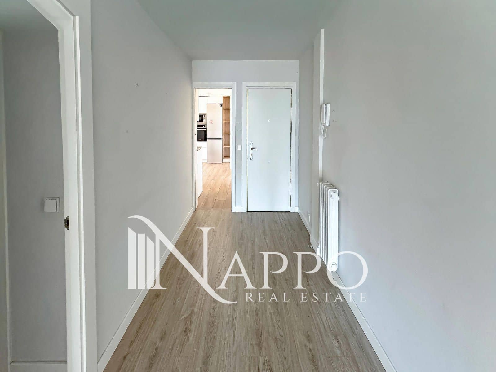 4 bedroom Flat for rent in Madrid city - € 2,500 (Ref: 9357022)