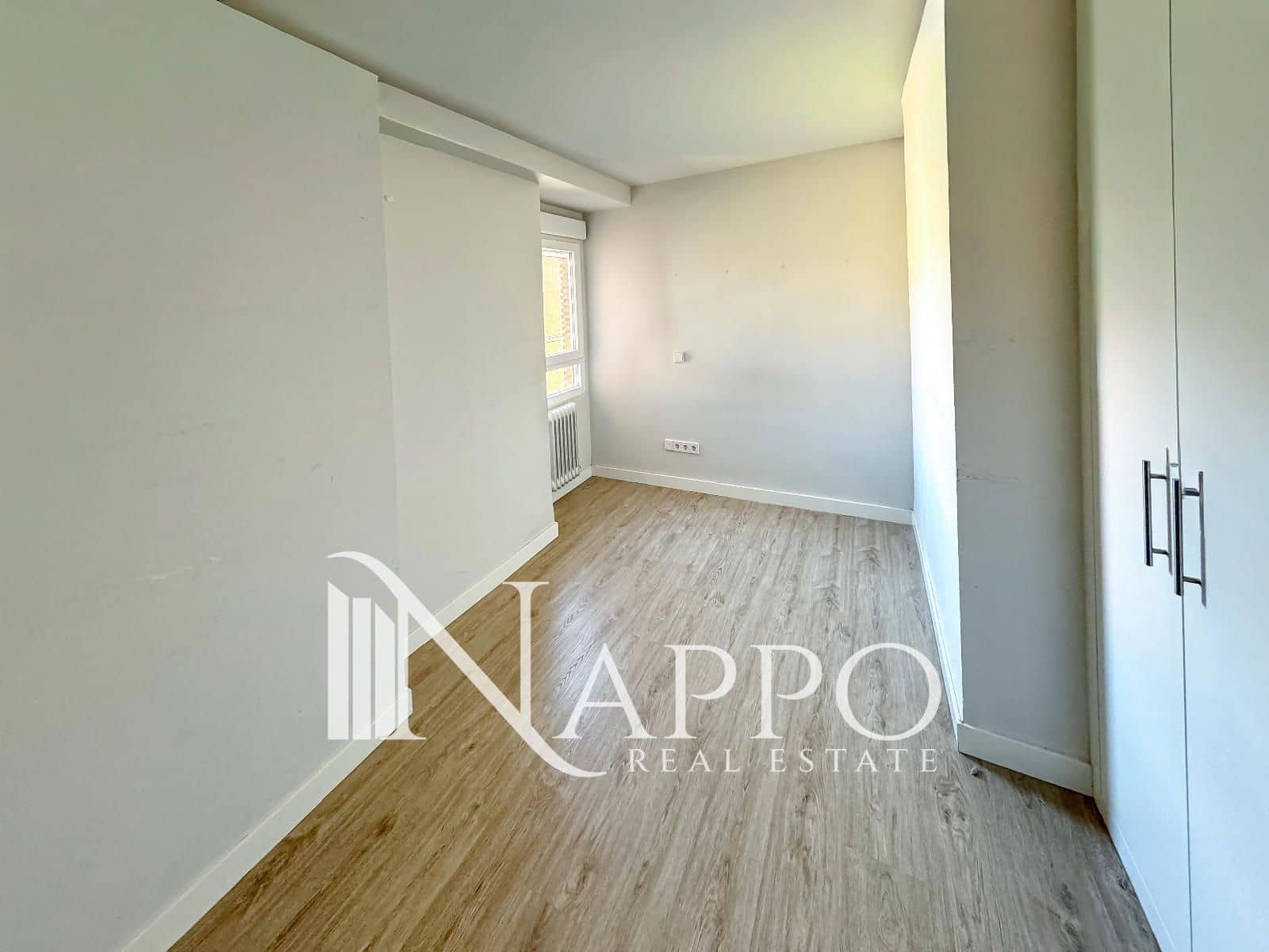 4 bedroom Flat for rent in Madrid city - € 2,500 (Ref: 9357022)