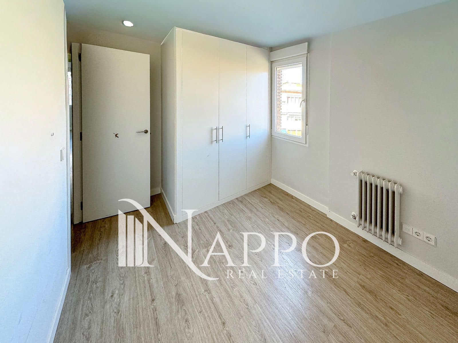 4 bedroom Flat for rent in Madrid city - € 2,500 (Ref: 9357022)