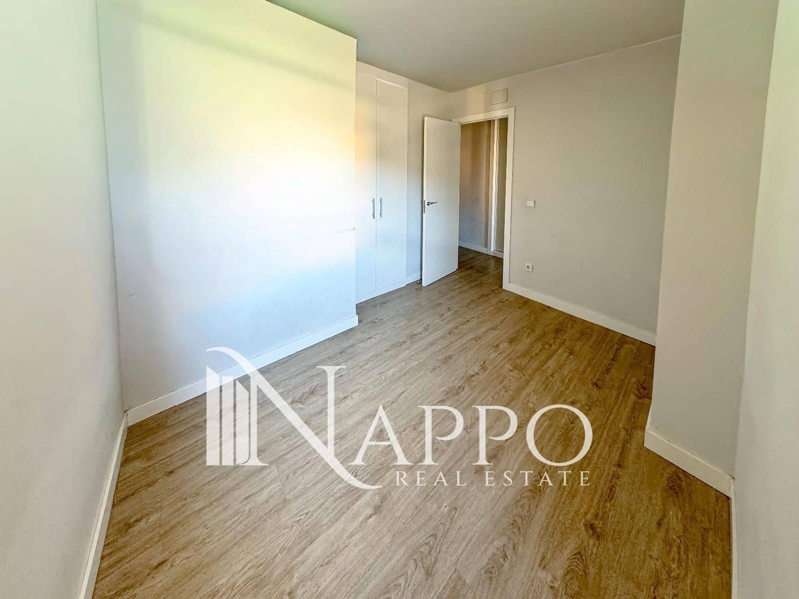 4 bedroom Flat for rent in Madrid city - € 2,500 (Ref: 9357022)