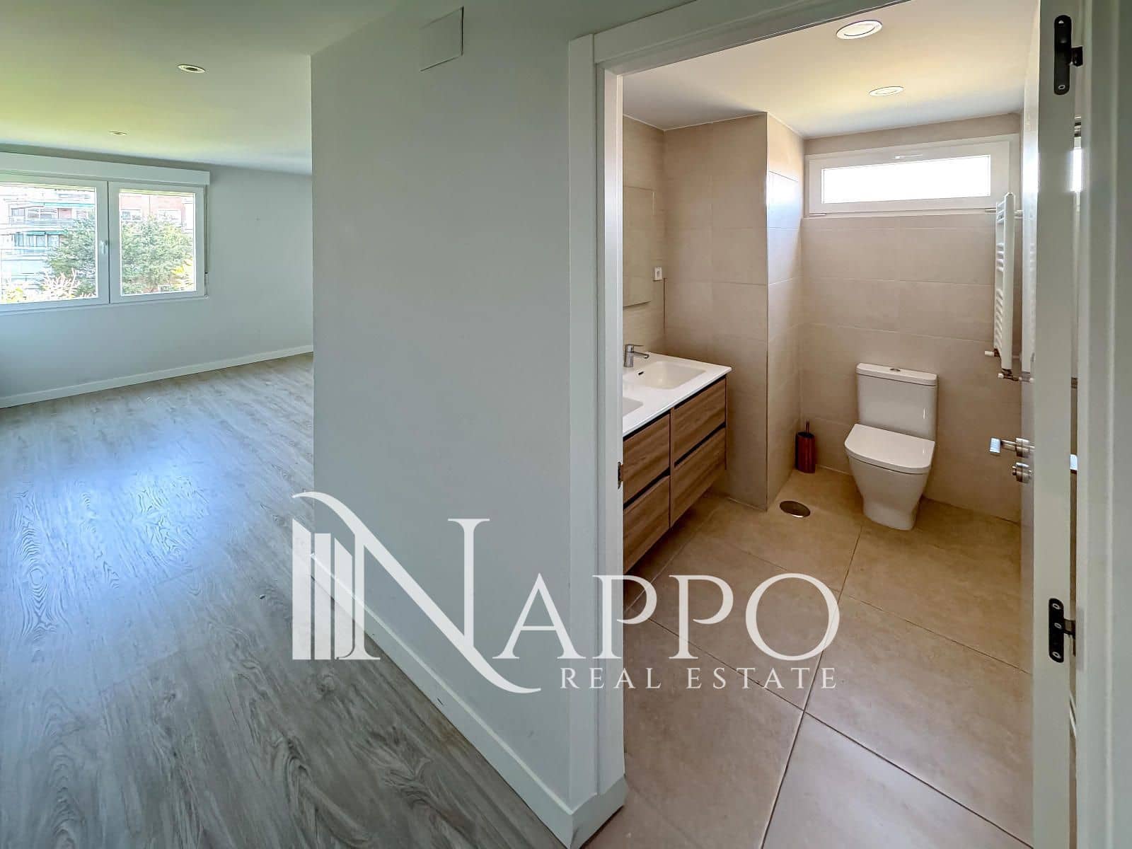 4 bedroom Flat for rent in Madrid city - € 2,500 (Ref: 9357022)