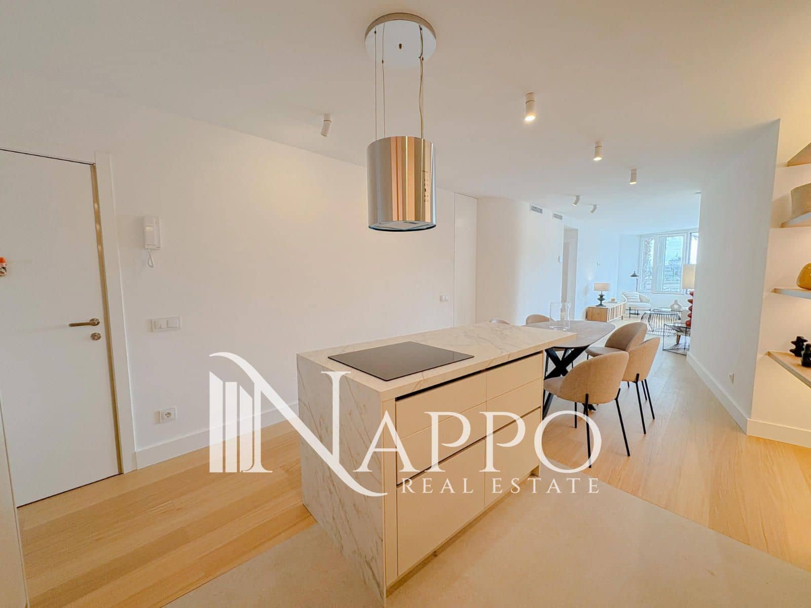 2 bedroom Flat for sale in Palma de Mallorca - € 730,000 (Ref: 9357765)