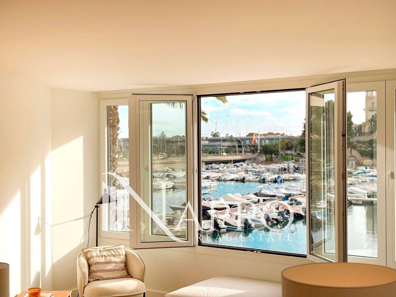 2 bedroom Flat for sale in Palma de Mallorca - € 730,000 (Ref: 9357765)