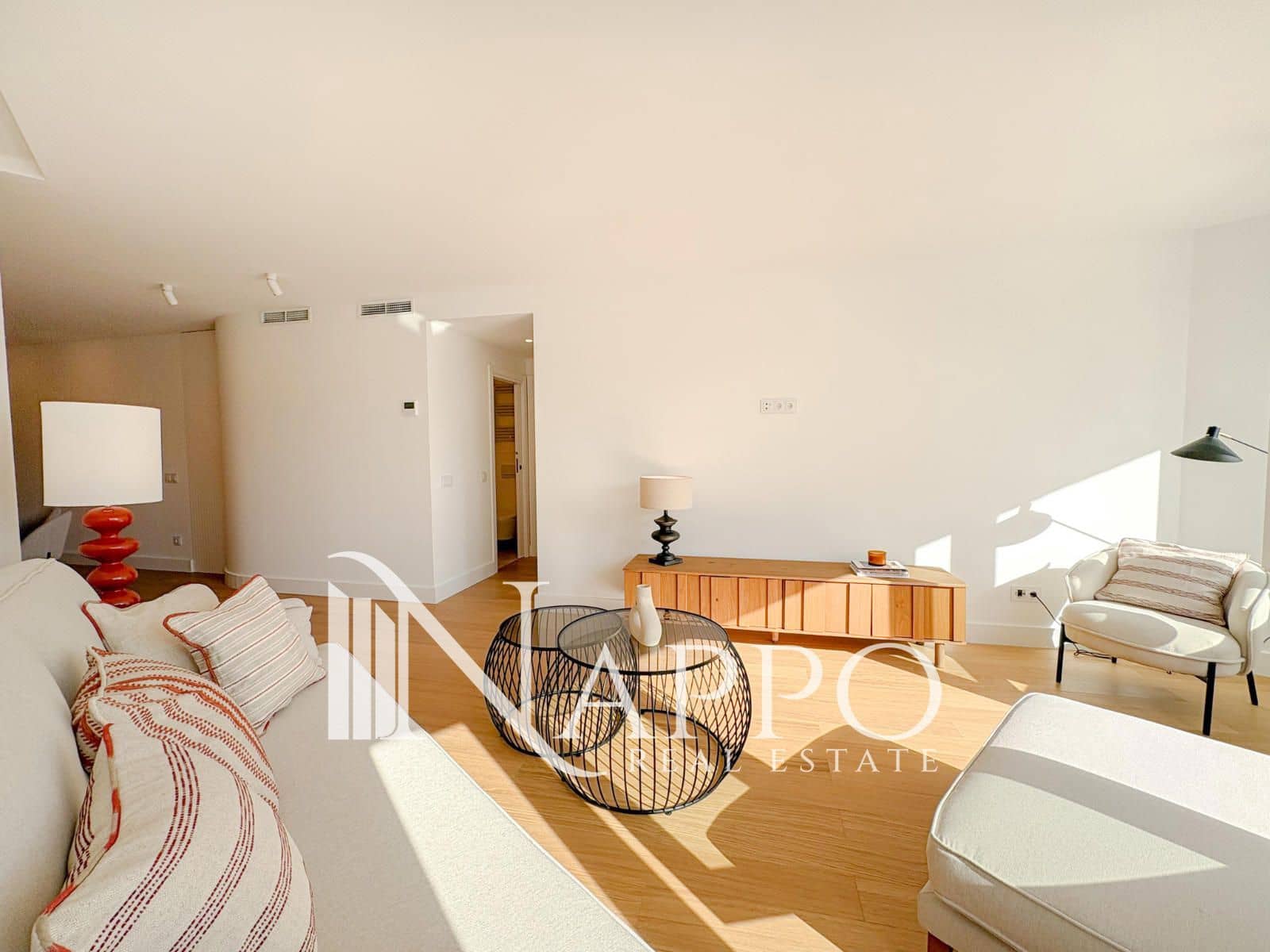 2 bedroom Flat for sale in Palma de Mallorca - € 730,000 (Ref: 9357765)