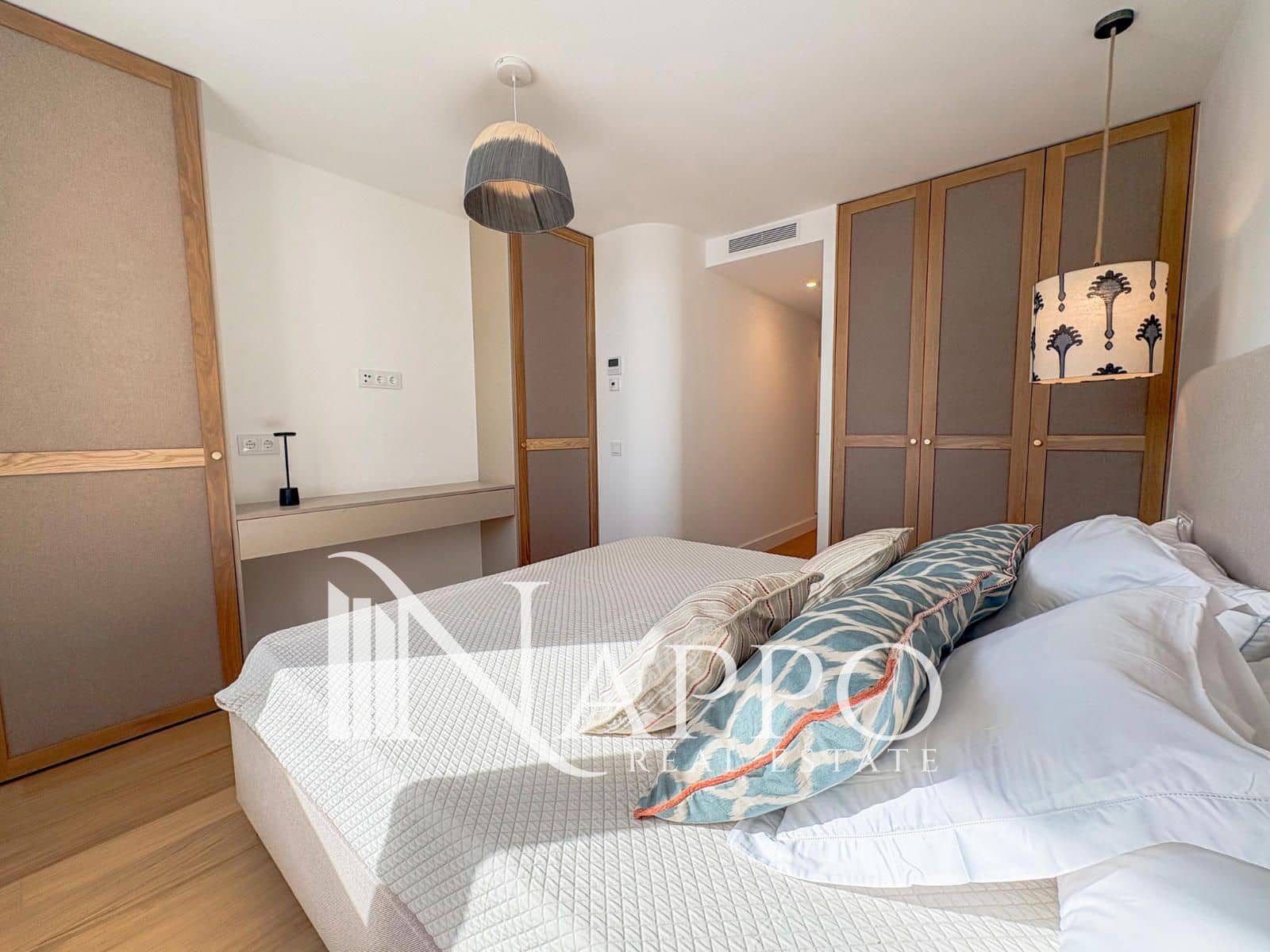 2 bedroom Flat for sale in Palma de Mallorca - € 730,000 (Ref: 9357765)