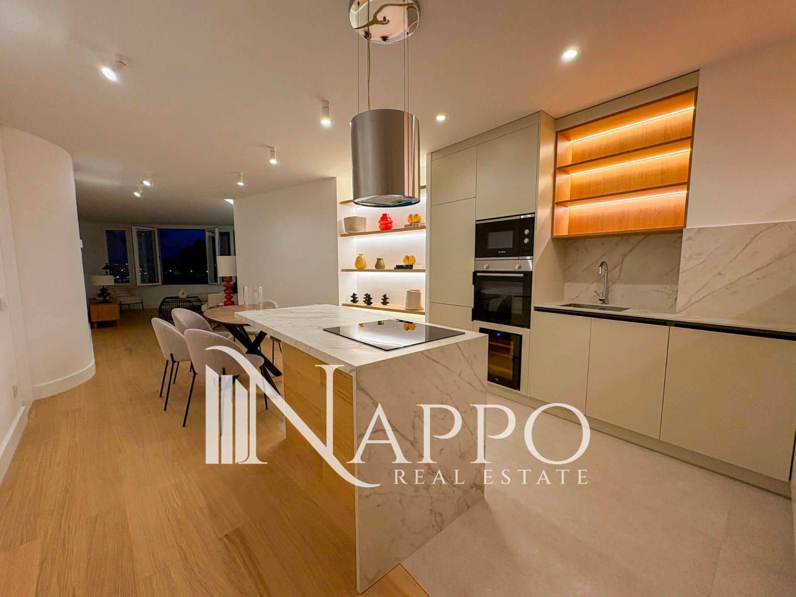 2 bedroom Flat for sale in Palma de Mallorca - € 730,000 (Ref: 9357765)