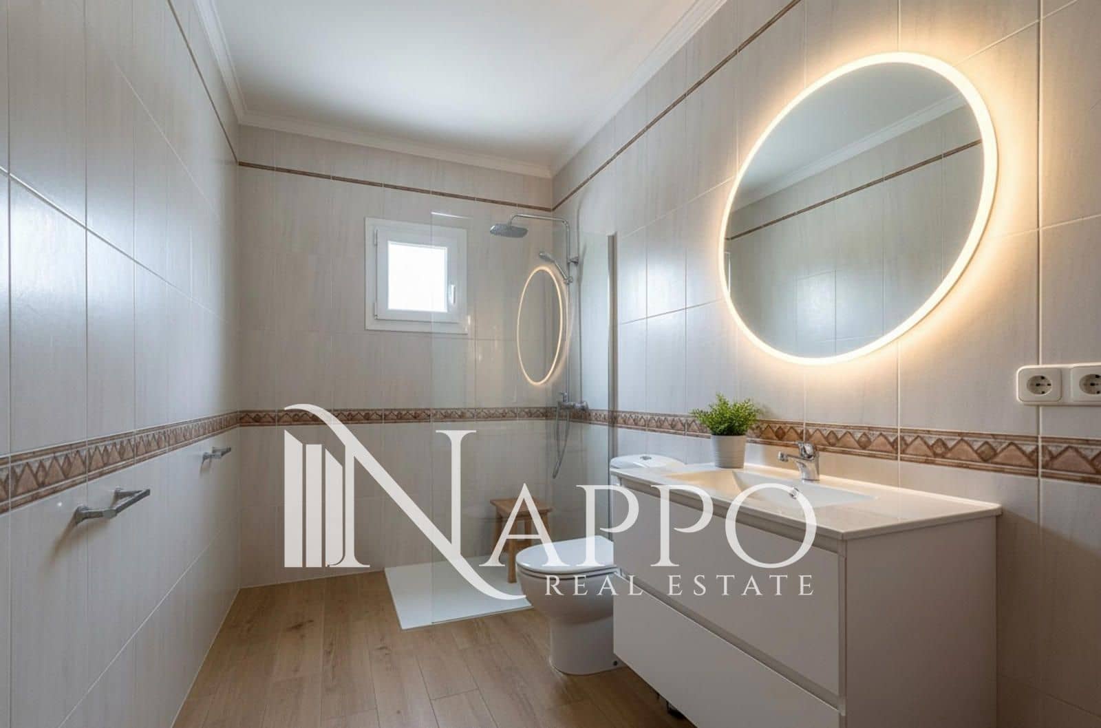 6 bedroom Villa for sale in Santa Ponsa with pool garage - € 2,600,000 (Ref: 9374021)