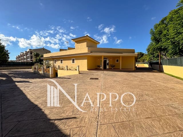 6 slaapkamer Villa te koop in Santa Ponsa, Calvià met zwembad garage - € 2.600.000 (Ref: 9374021)