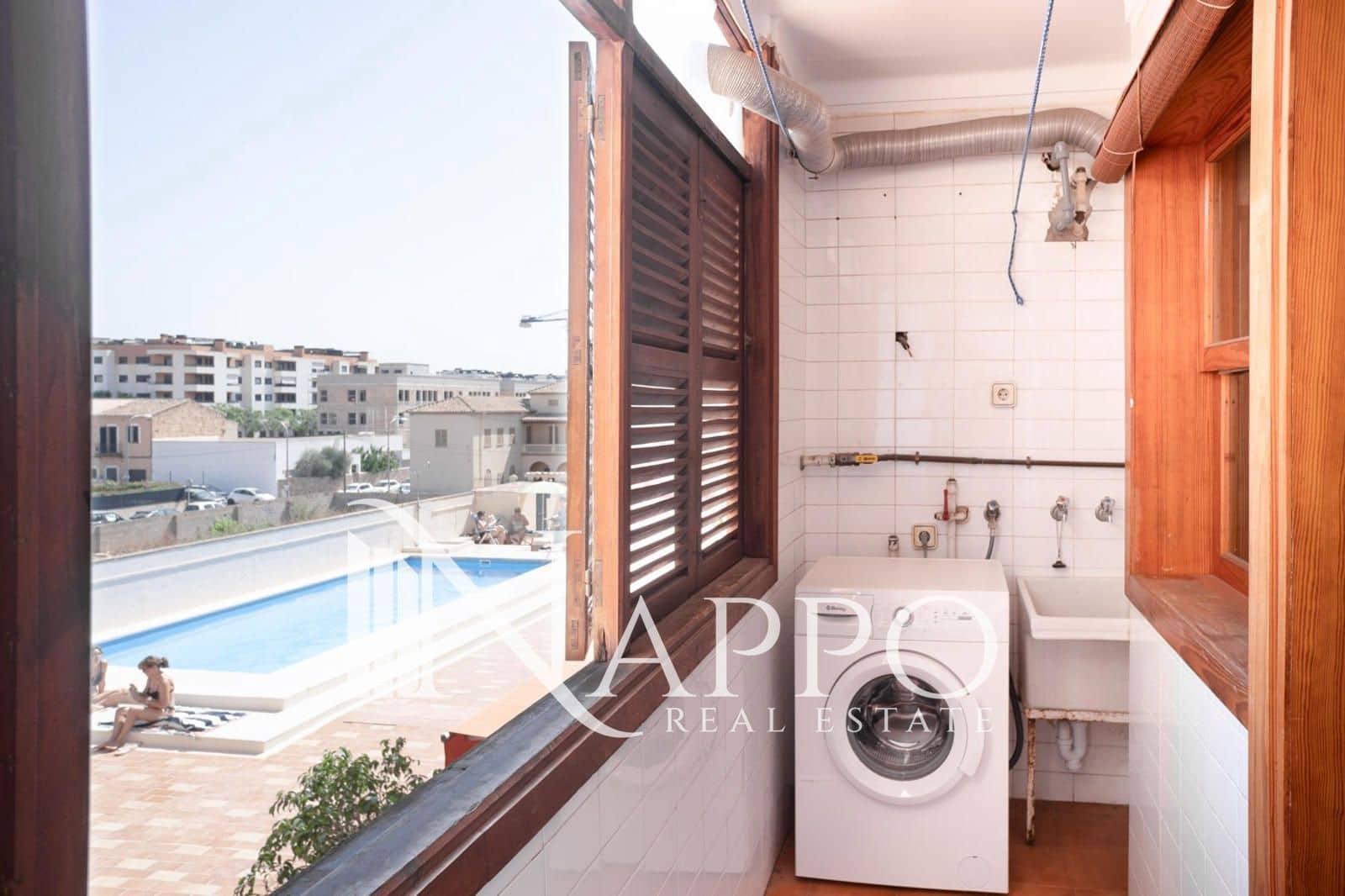 Appartement de 3 chambres à louer à Palma de Mallorca avec piscine garage - 1 700 € (Ref: 9378301)