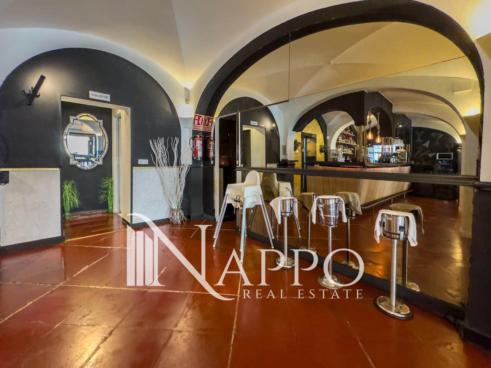 Commercial for rent in Cala Mayor - € 1,900 (Ref: 9378302)