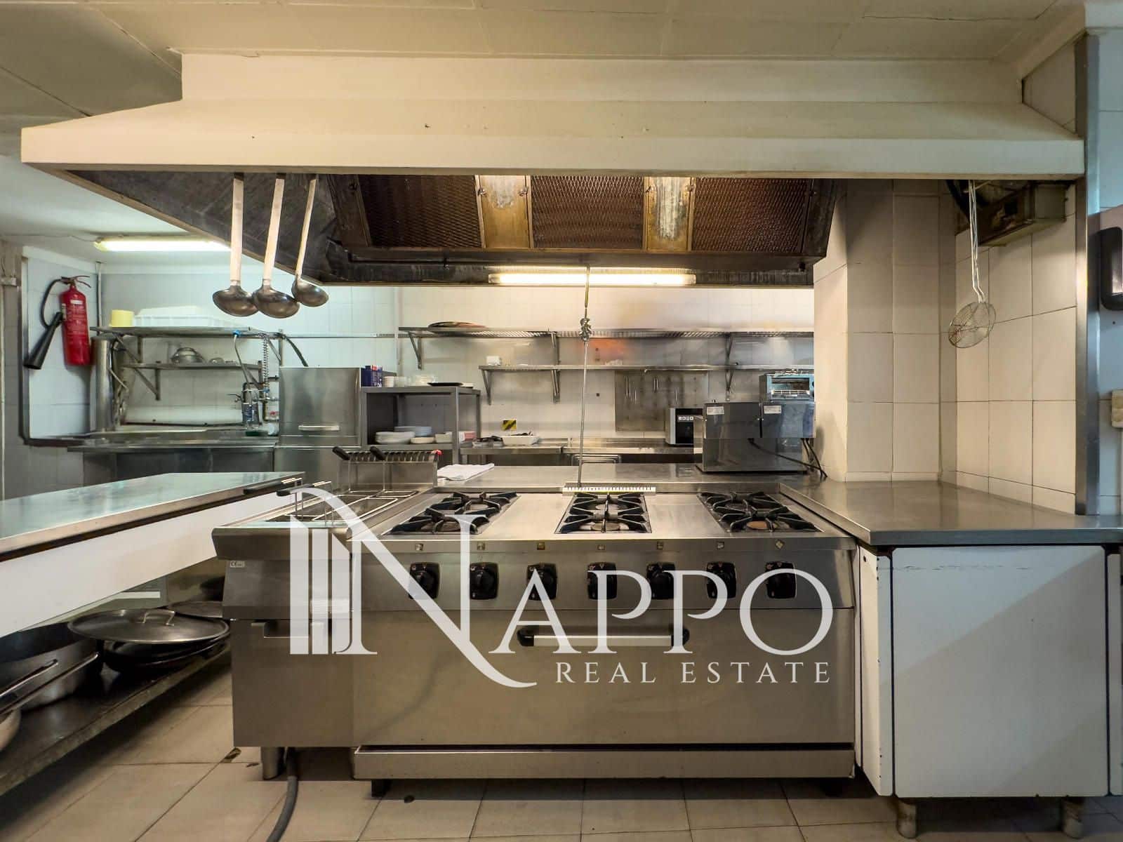 Commercial for rent in Cala Mayor - € 1,900 (Ref: 9378302)