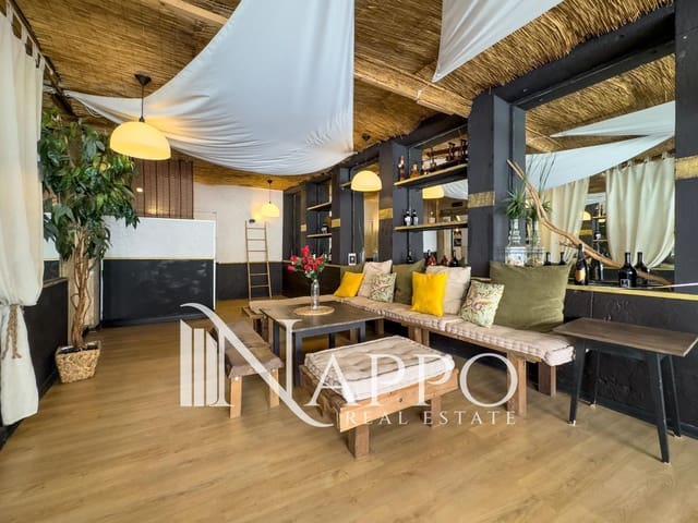 Local Commercial à louer à Cala Mayor, Palma de Mallorca - 1 900 € (Ref: 9378302)