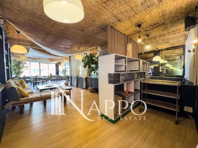 Local Commercial à louer à Cala Mayor, Palma de Mallorca - 1 900 € (Ref: 9378302)