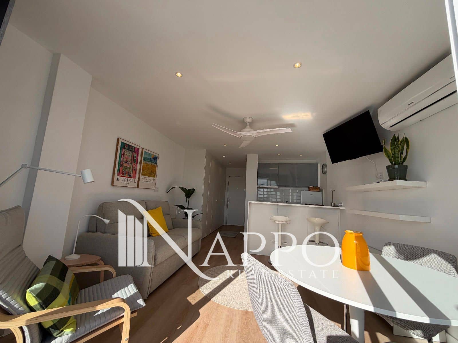 Leilighet til leie i Cala Mayor - € 1 150 (Ref: 9378456)