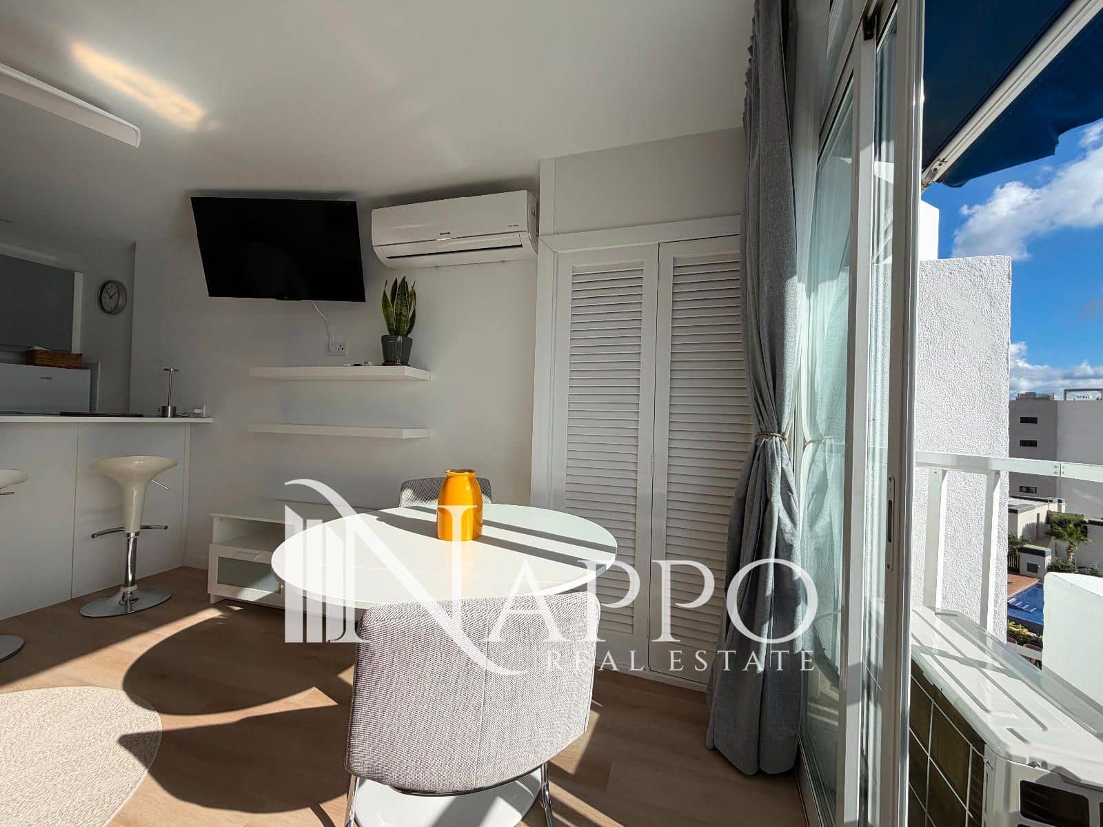 Leilighet til leie i Cala Mayor - € 1 150 (Ref: 9378456)