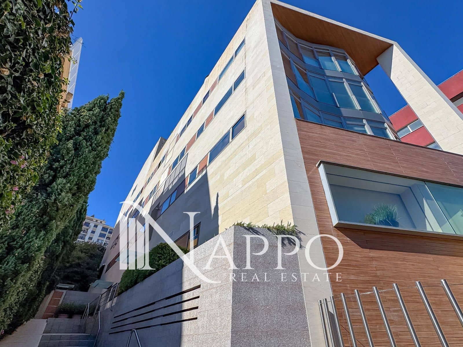 3 bedroom Flat for sale in Palma de Mallorca with garage - € 1,069,000 (Ref: 9380077)