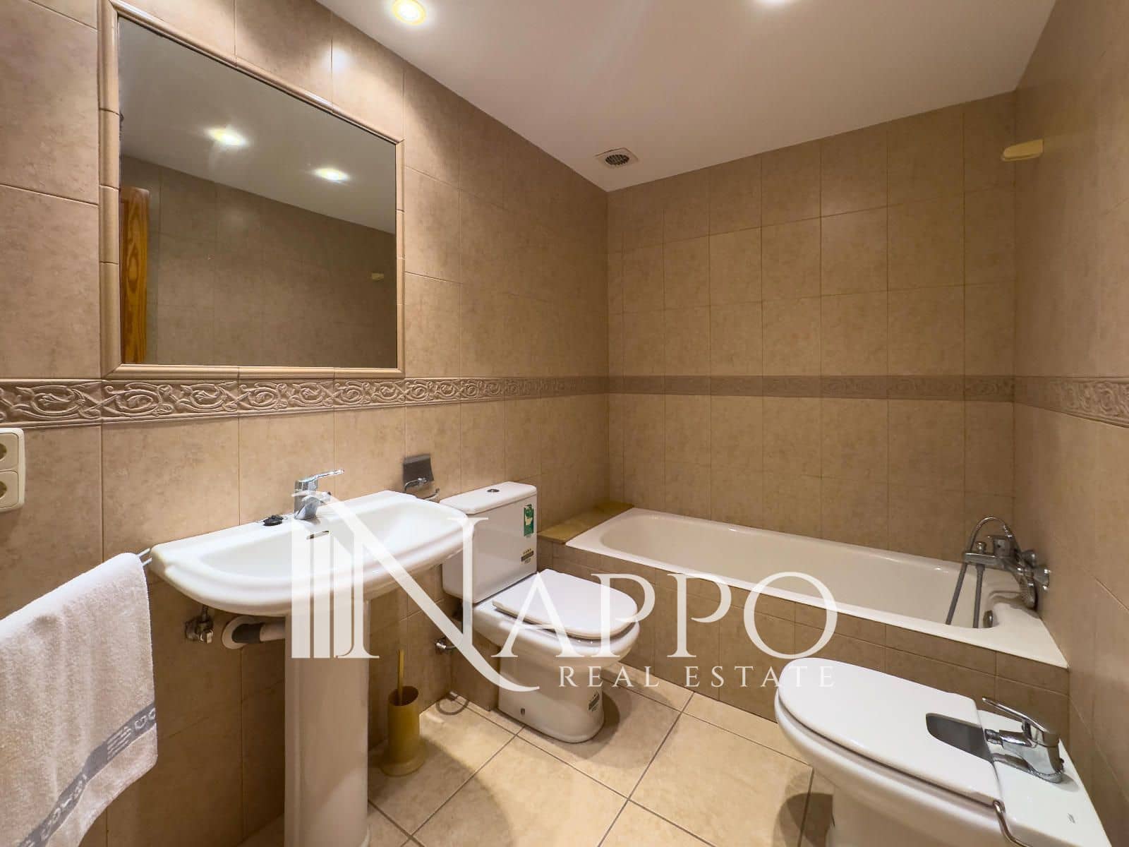 3 slaapkamer Flat te koop in Portocristo / Port de Manacor met garage - € 549.000 (Ref: 9389934)