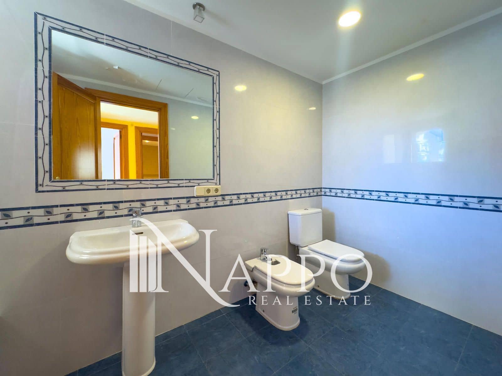 3 slaapkamer Flat te koop in Portocristo / Port de Manacor met garage - € 549.000 (Ref: 9389934)
