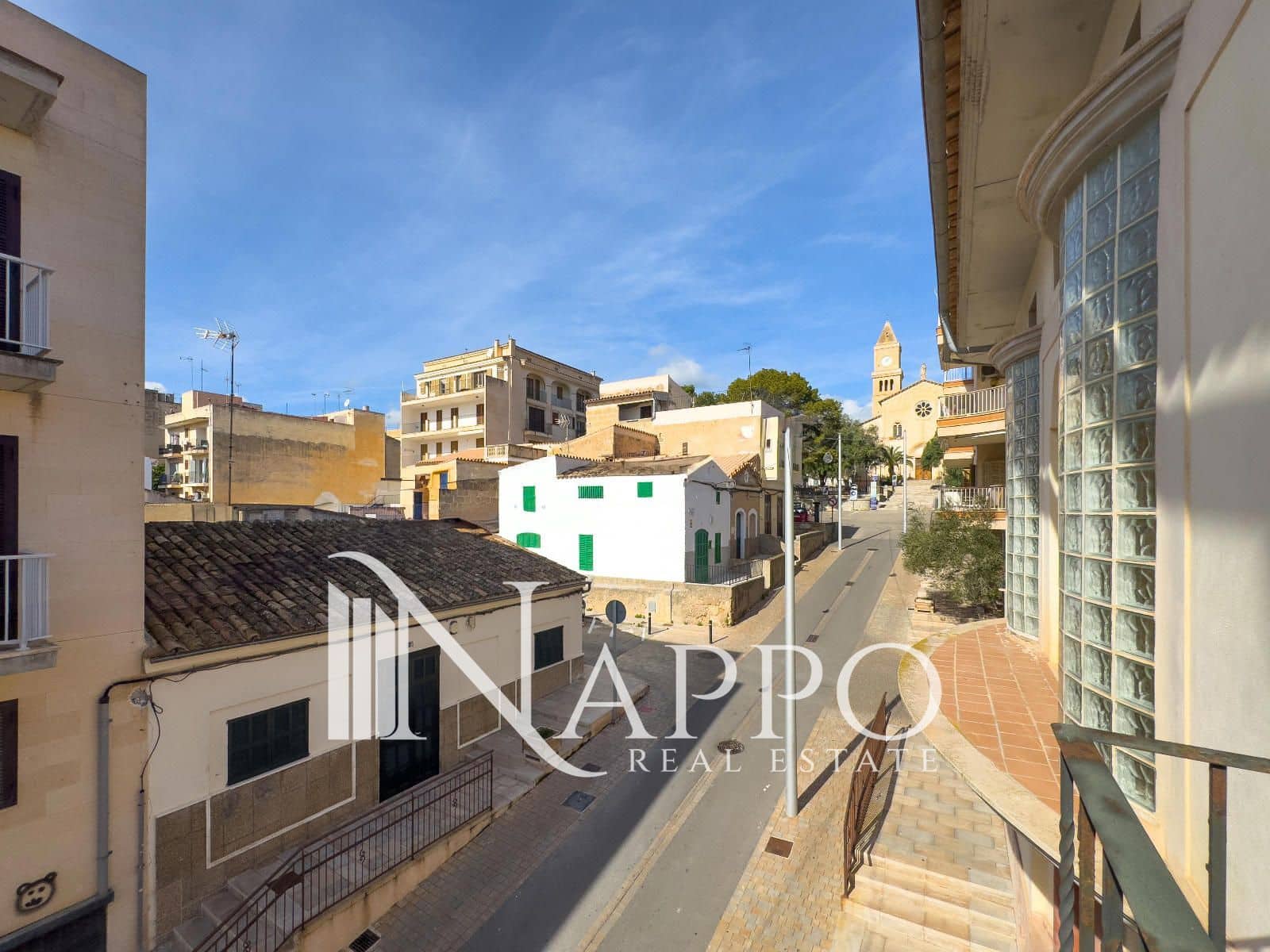 3 slaapkamer Flat te koop in Portocristo / Port de Manacor met garage - € 549.000 (Ref: 9389934)