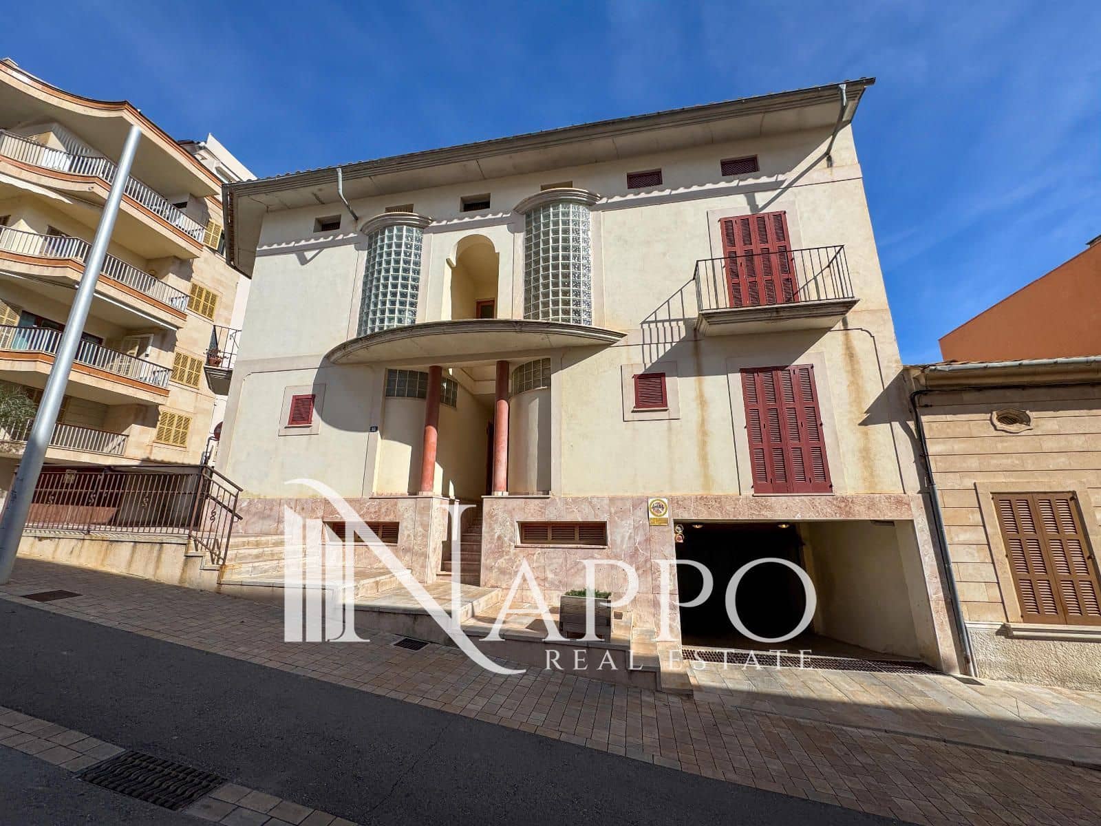 3 slaapkamer Flat te koop in Portocristo / Port de Manacor met garage - € 549.000 (Ref: 9389934)