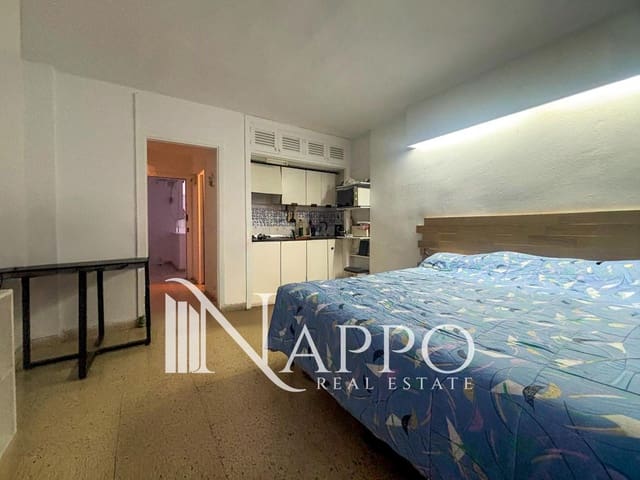 Flat for sale in Cala Mayor, Palma de Mallorca - € 175,000 (Ref: 9392071)