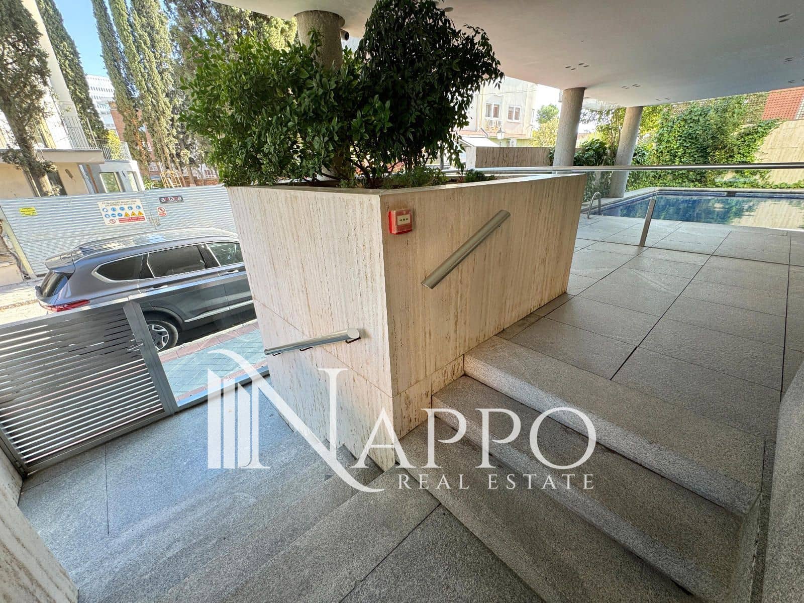 4 quarto Penthouse para arrendar em Madrid cidade com piscina garagem - 9 900 € (Ref: 9392072)