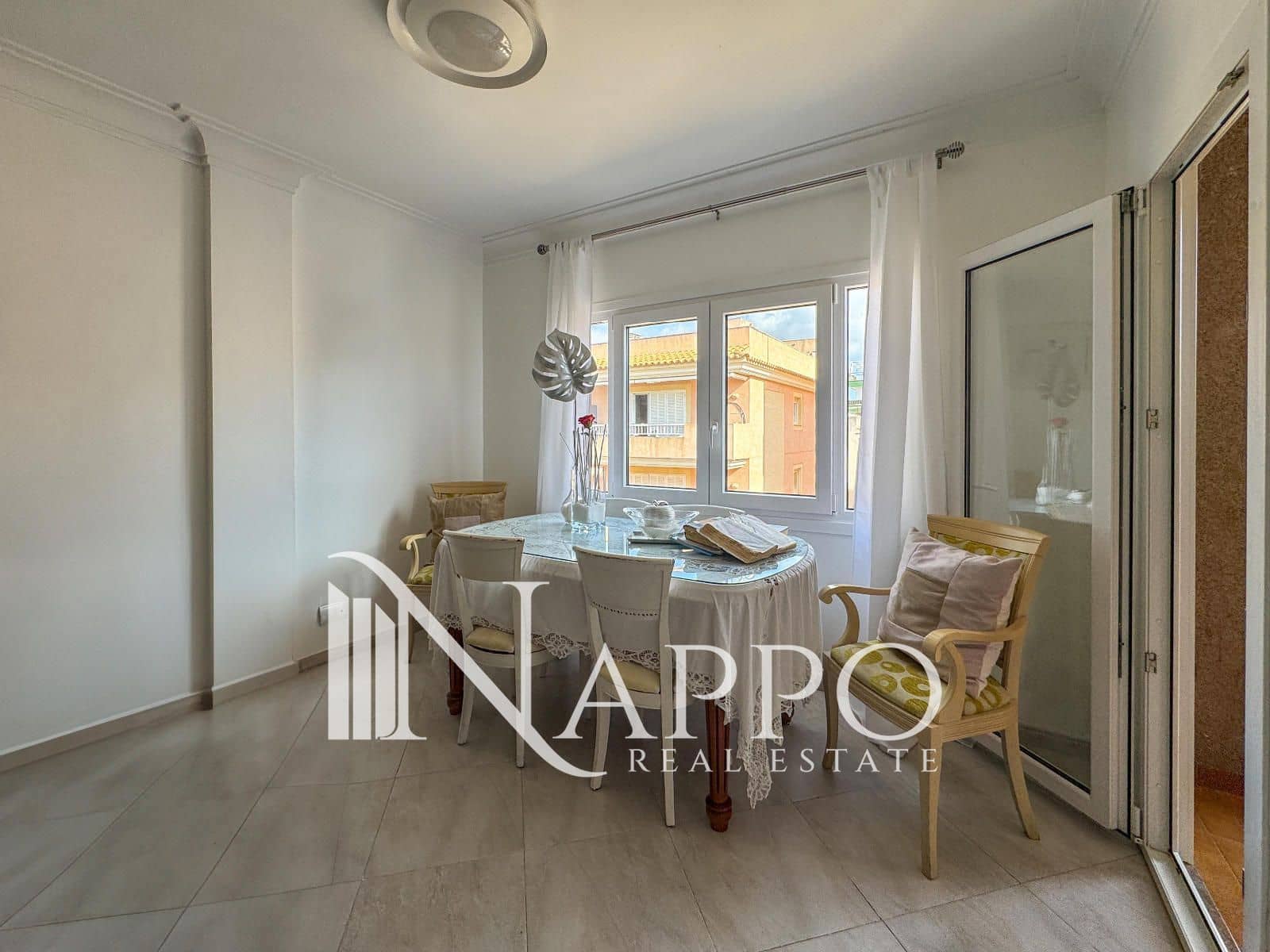 4 bedroom Flat for sale in Cala Millor - € 289,000 (Ref: 9394435)