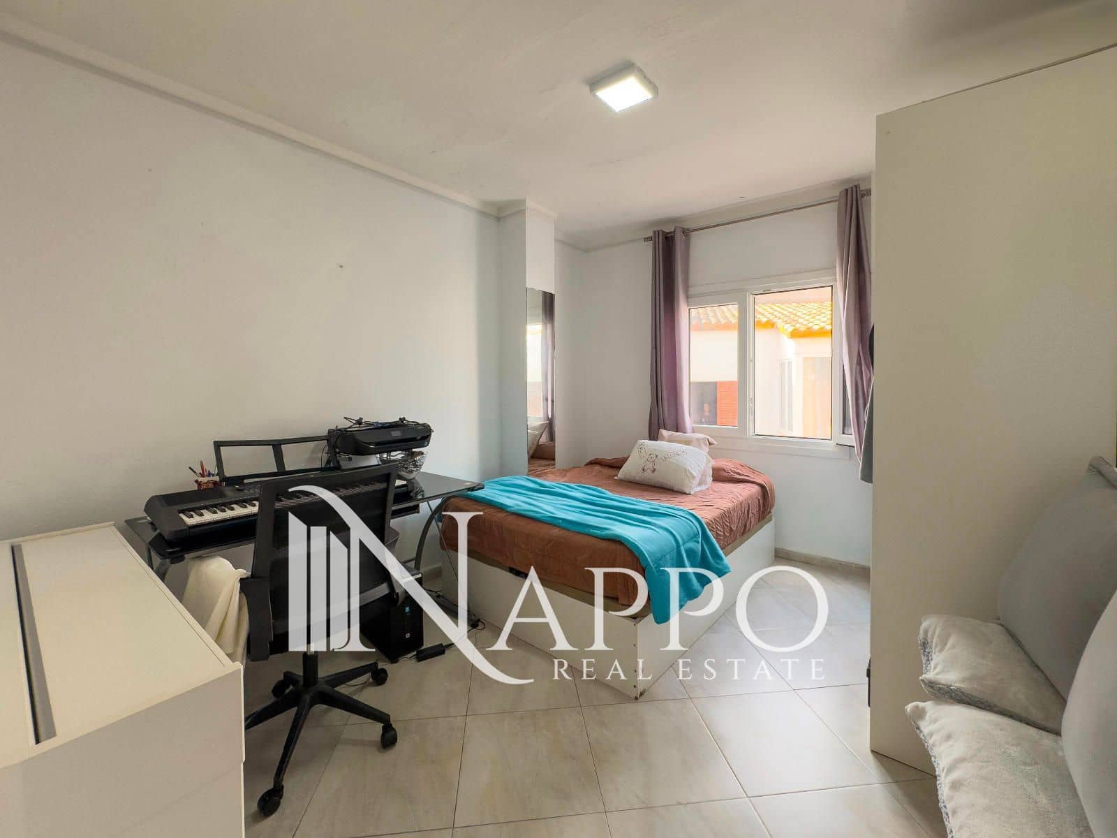 4 bedroom Flat for sale in Cala Millor - € 289,000 (Ref: 9394435)