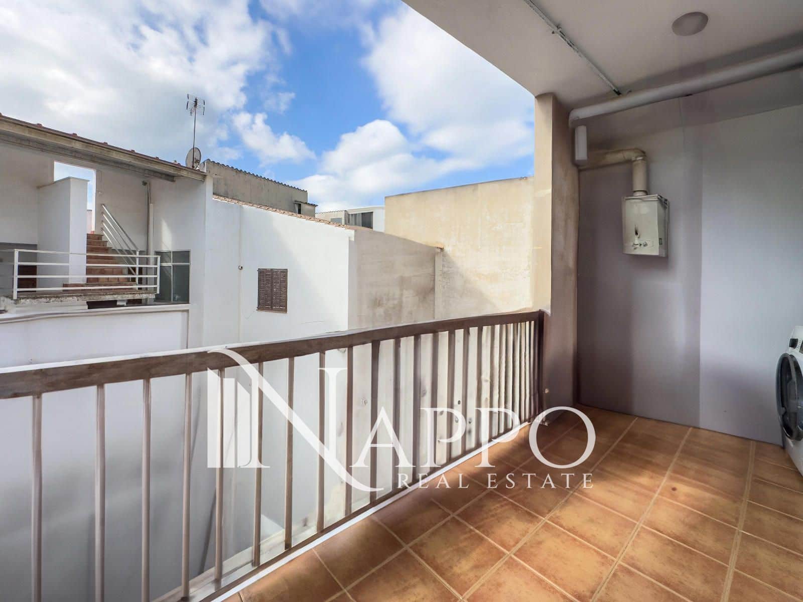 4 bedroom Flat for sale in Cala Millor - € 289,000 (Ref: 9394435)