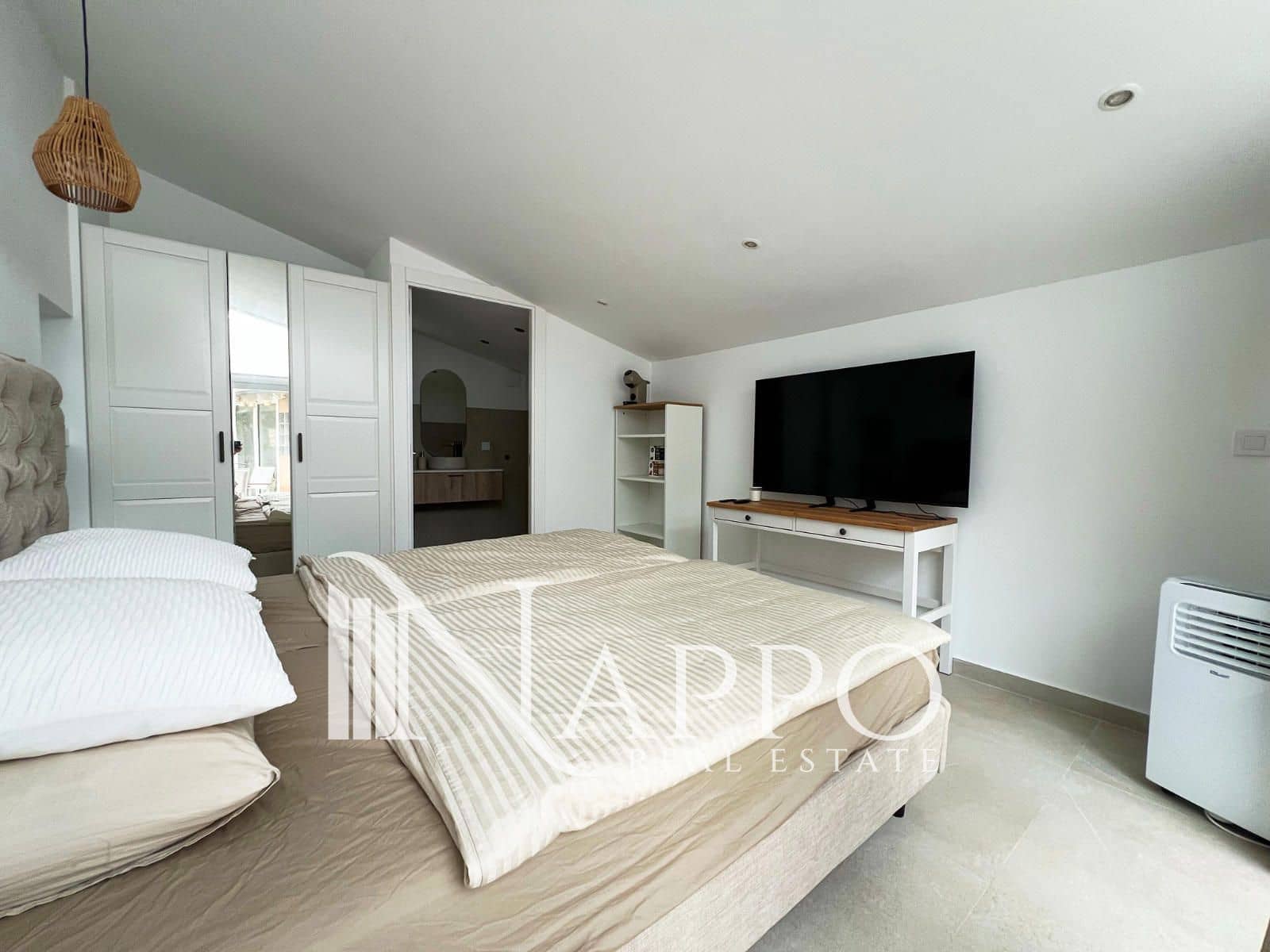 5 bedroom Villa for sale in Soller with garage - € 870,000 (Ref: 9400154)