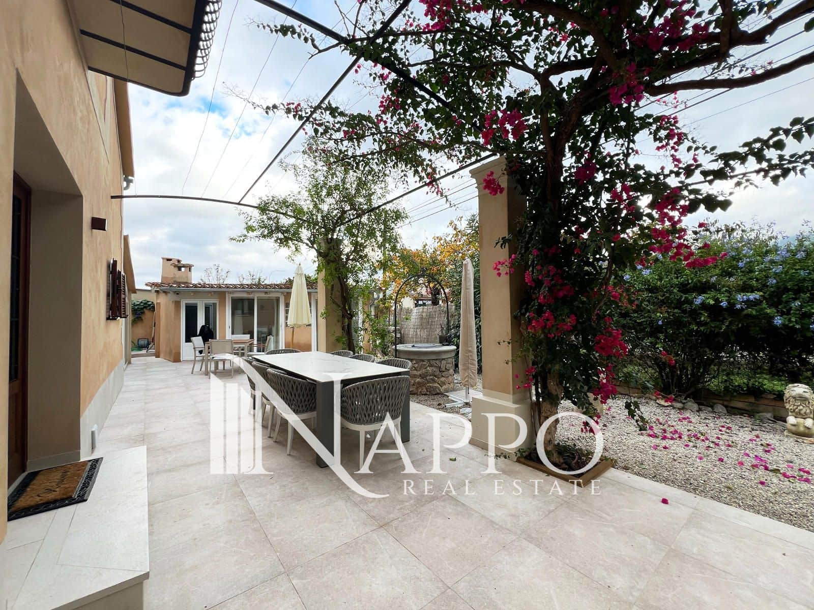 5 bedroom Villa for sale in Soller with garage - € 870,000 (Ref: 9400154)