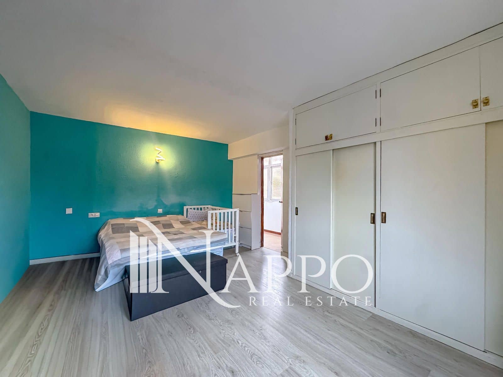 3 slaapkamer Flat te koop in Palma de Mallorca - € 290.000 (Ref: 9402592)