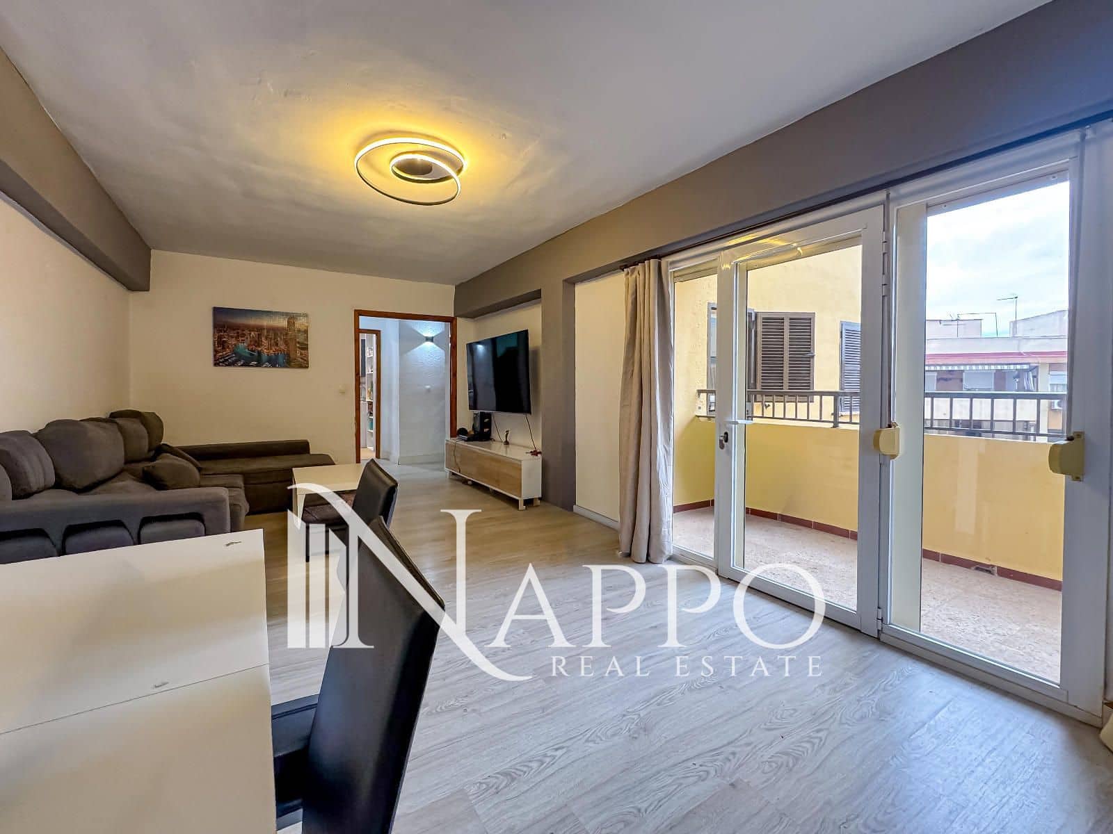 3 slaapkamer Flat te koop in Palma de Mallorca - € 290.000 (Ref: 9402592)