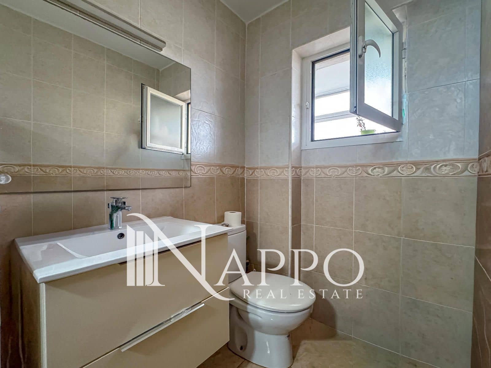 3 slaapkamer Flat te koop in Palma de Mallorca - € 290.000 (Ref: 9402592)