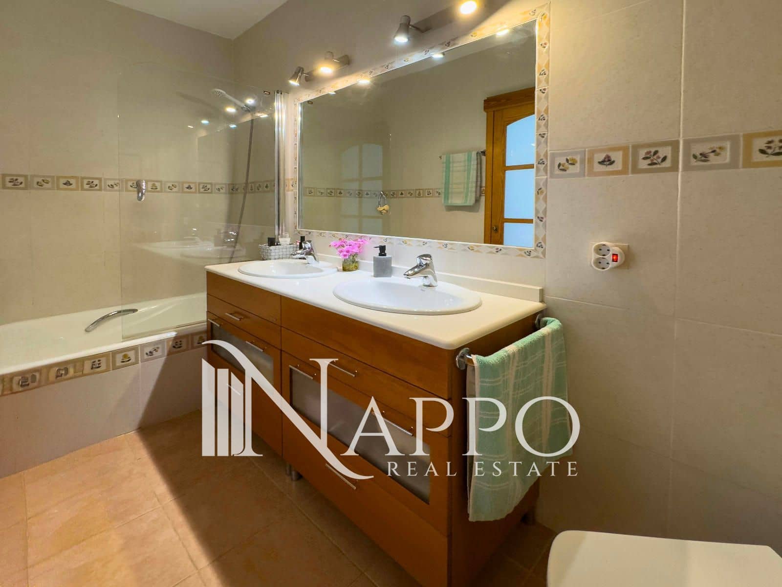 3 bedroom Flat for sale in Badia Blava - € 390,000 (Ref: 9404672)