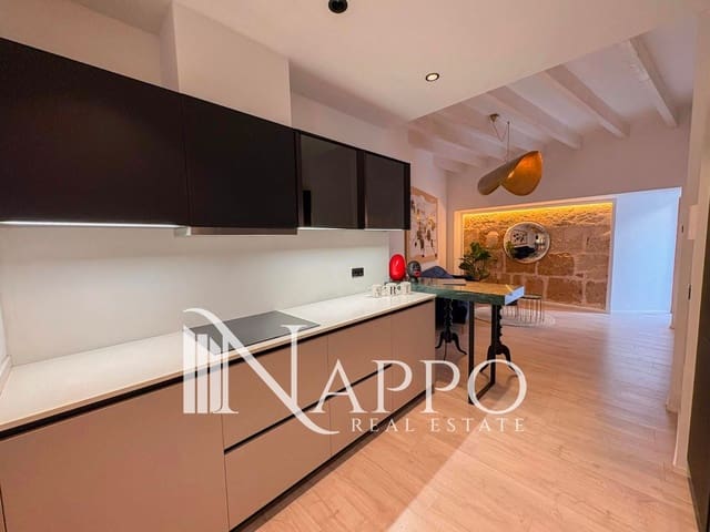 2 bedroom Townhouse for sale in Santa Catalina, Palma de Mallorca with garage - € 1,390,000 (Ref: 9405896)