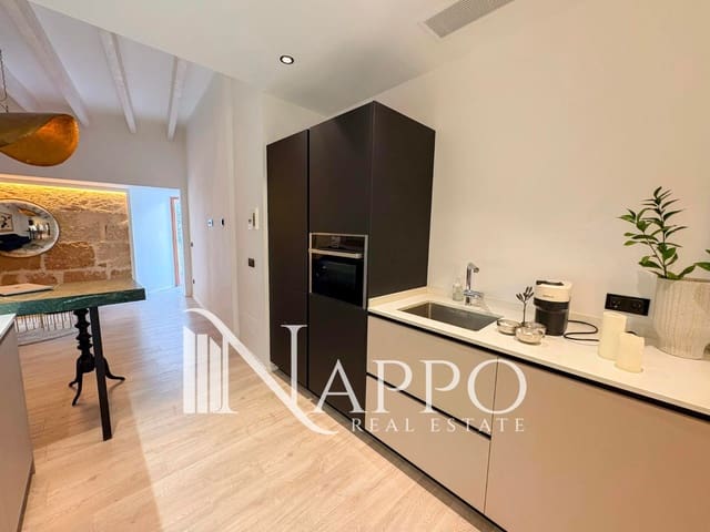 2 bedroom Townhouse for sale in Santa Catalina, Palma de Mallorca with garage - € 1,390,000 (Ref: 9405896)