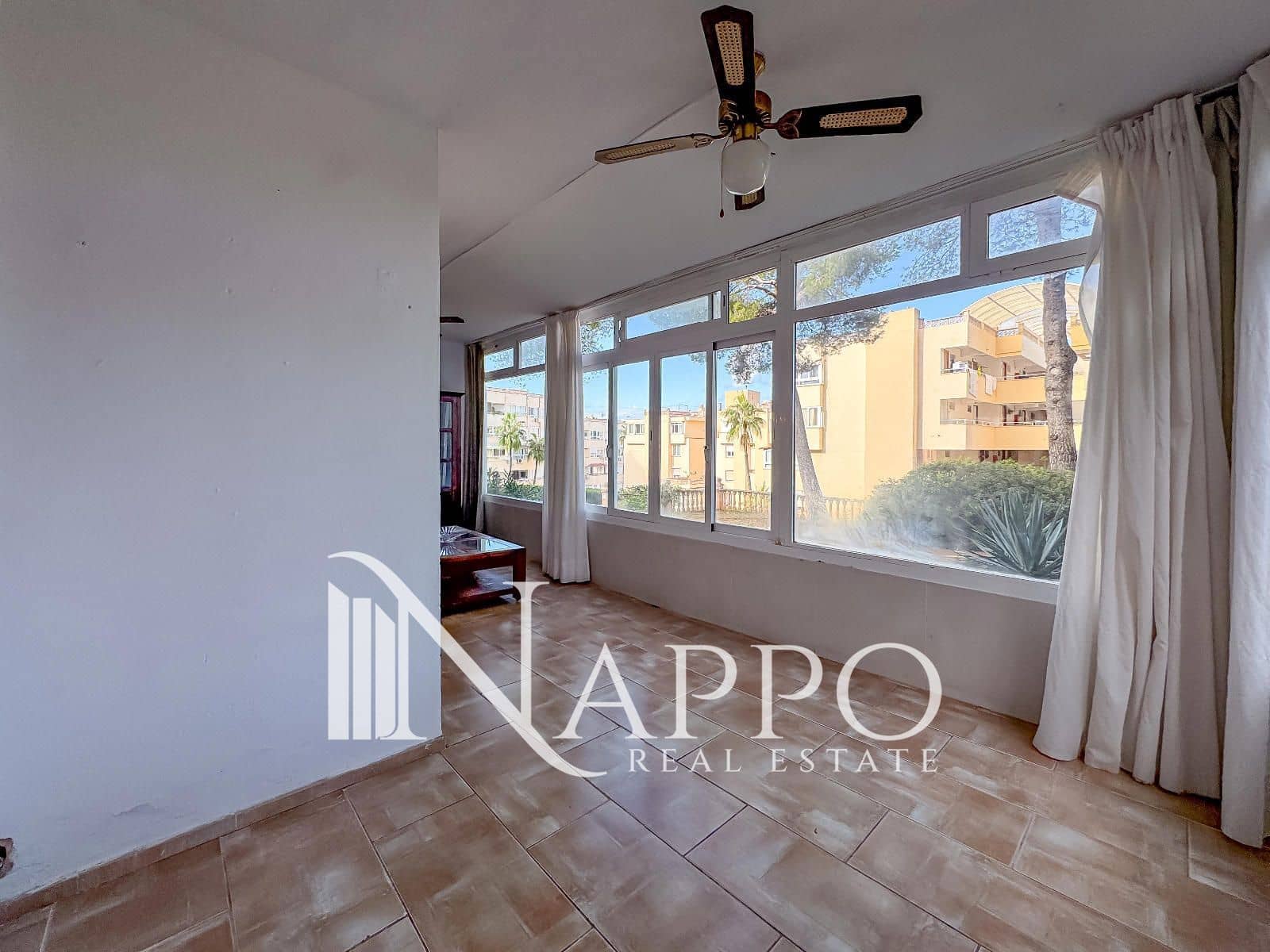 2 soveværelse Lejlighed til salg i Santa Ponsa med swimmingpool garage - € 330.000 (Ref: 9407045)