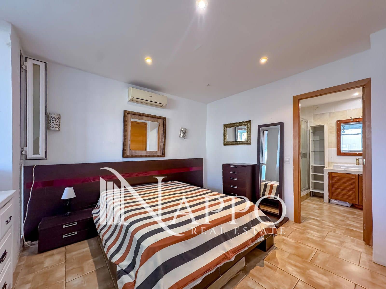 2 soveværelse Lejlighed til salg i Santa Ponsa med swimmingpool garage - € 330.000 (Ref: 9407045)