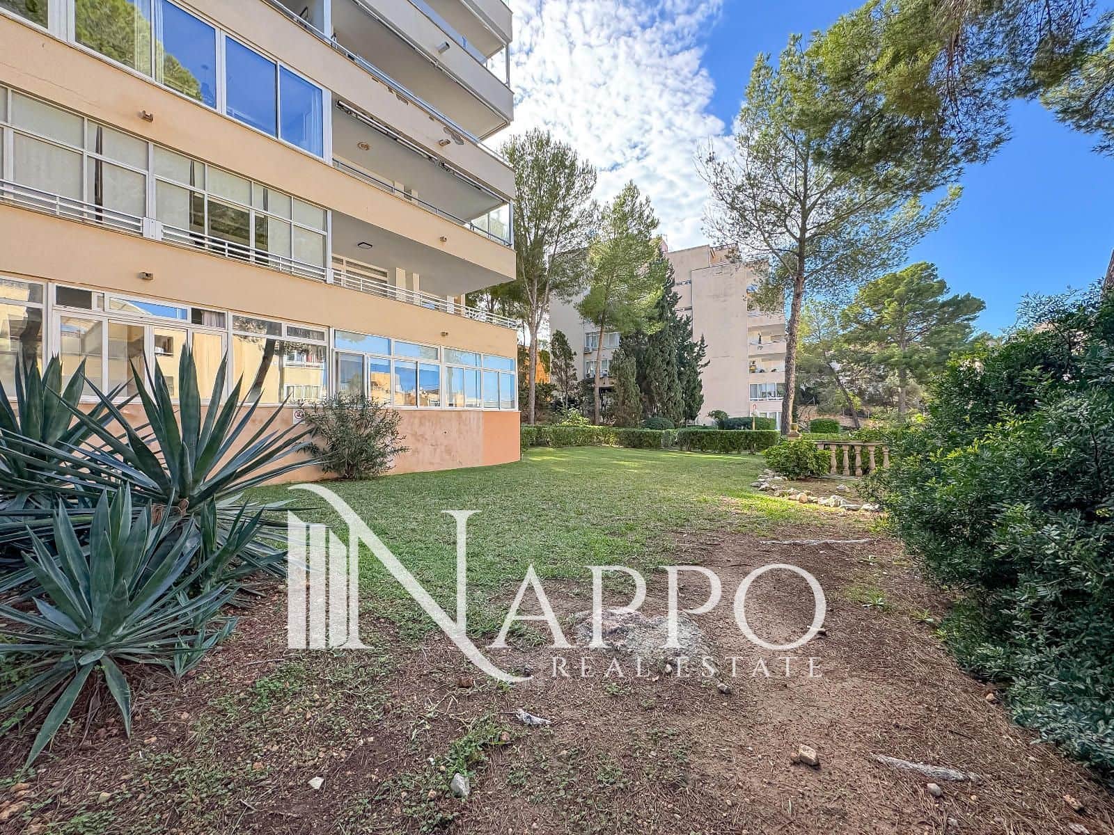 2 soveværelse Lejlighed til salg i Santa Ponsa med swimmingpool garage - € 330.000 (Ref: 9407045)