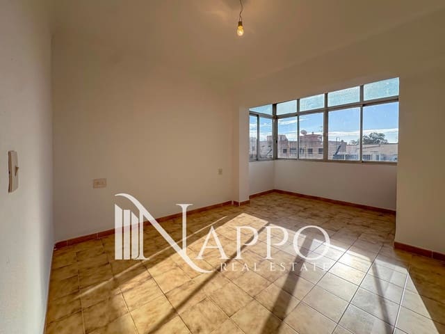 Piso de 3 habitaciones en El Camp Redo, Palma de Mallorca en venta - 359.000 € (Ref: 9408265)