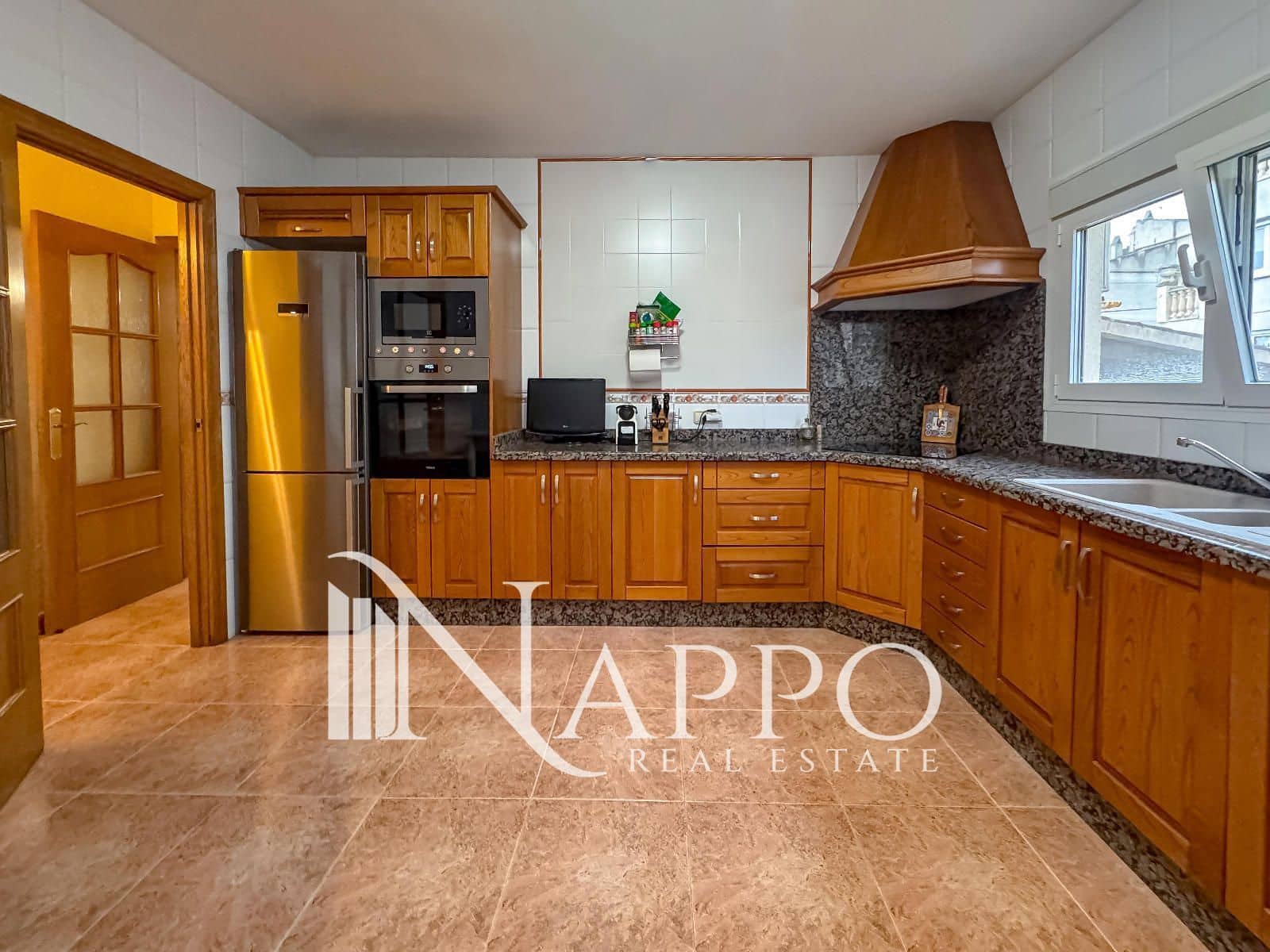 4 soveværelse Villa til salg i Son Ferrer med garage - € 749.000 (Ref: 9410386)